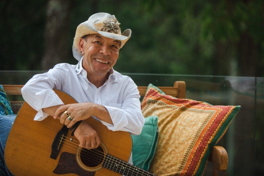 Chrystian: Mais do que um Sertanejo, um Artista Completo